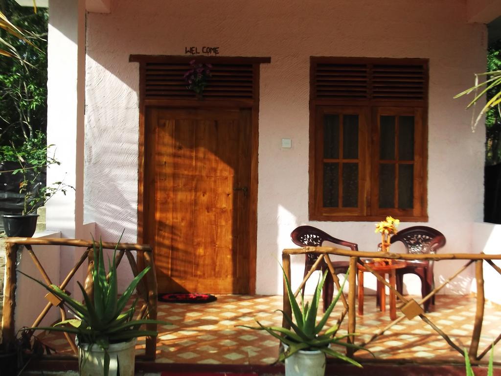 Star Sun Homestay Tangalle Bagian luar foto