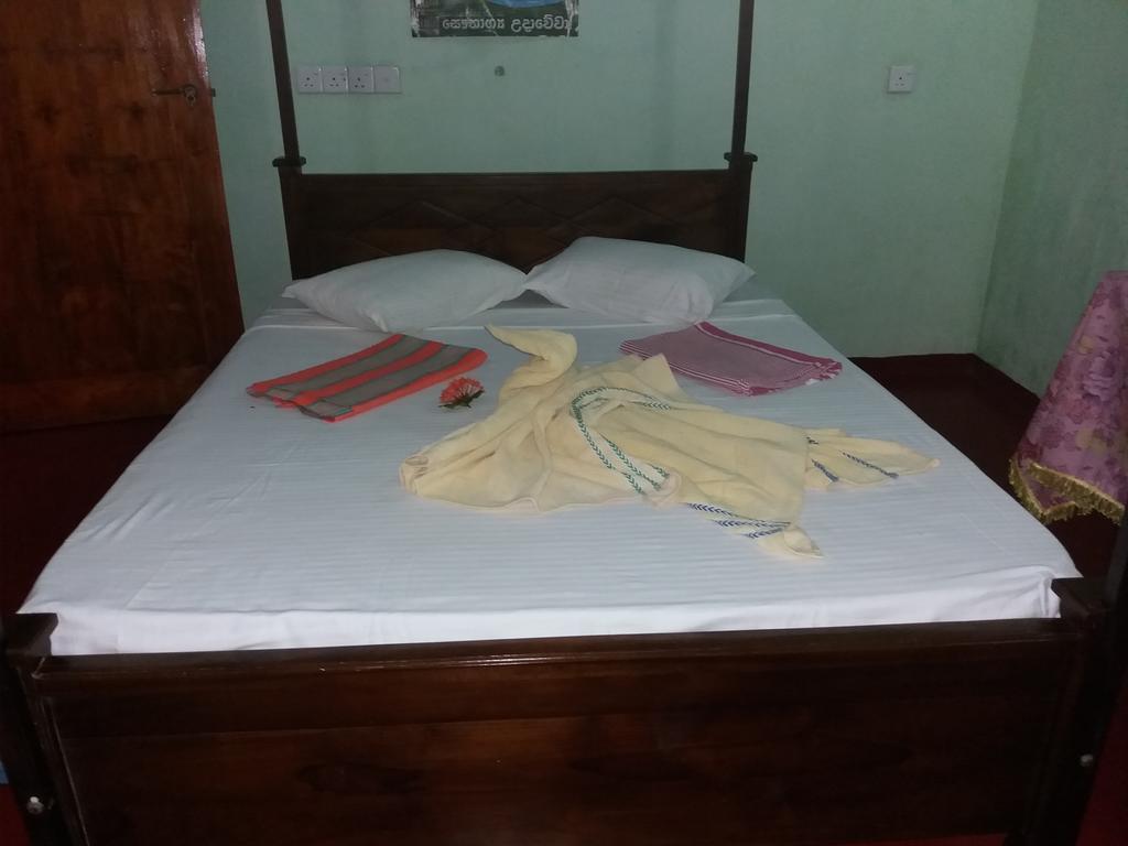 Star Sun Homestay Tangalle Bagian luar foto